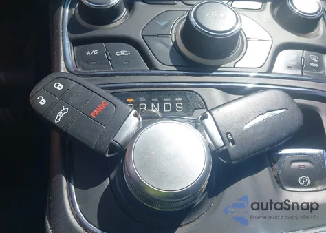 2015 Chrysler 200 S из США, поврежденный, VIN 1C3CCCBGXFN529987